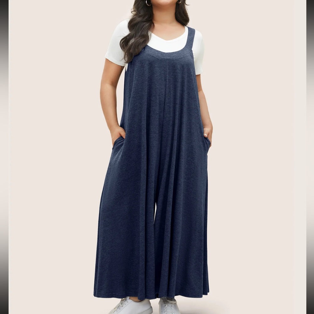 BloomChic navy blue wide leg jumper size 22/24